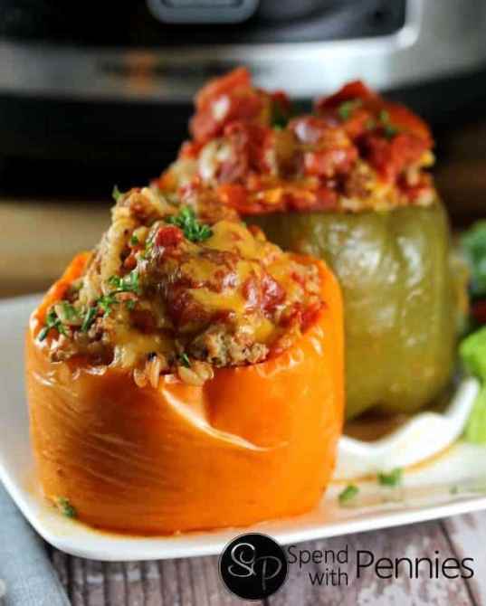 STYLECASTER | easy summer slow cooker recipes | slow cooker stuffed peppers