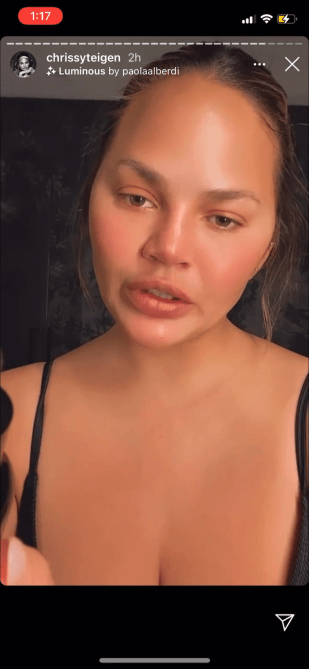 chrissy-teigen-face-oil