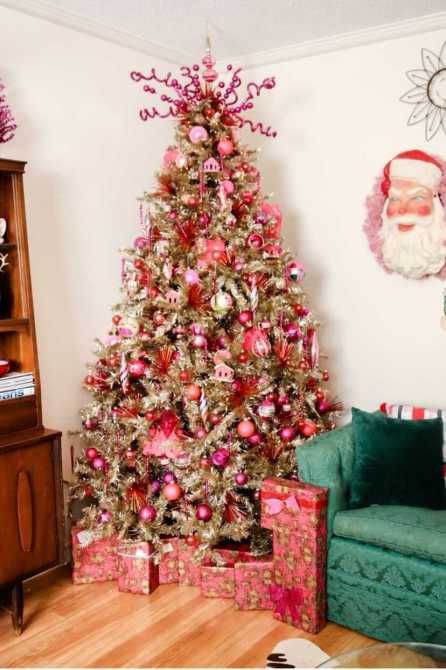 STYLECASTER | Christmas Tree Inspo