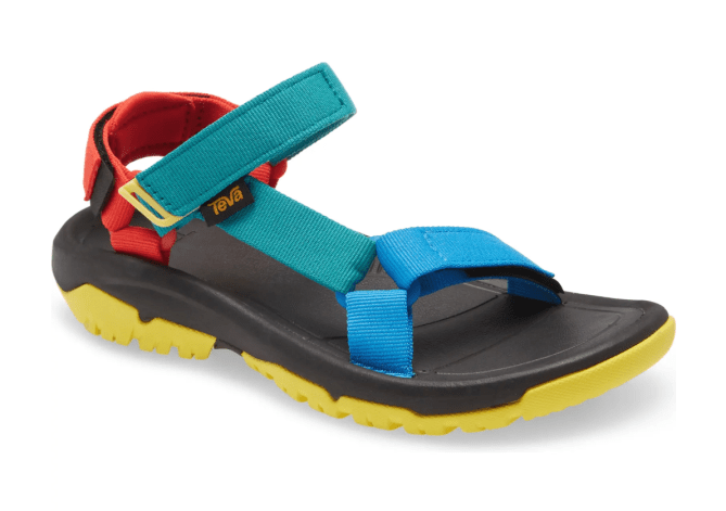 STYLECASTER | Dad Sandal Trend