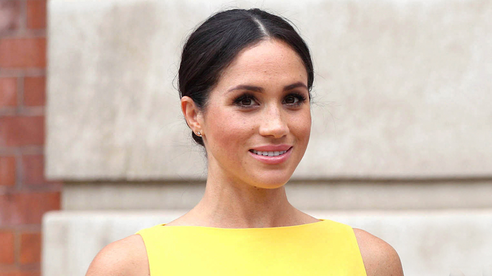 STYLECASTER | Meghan Markle VAX LIVE Loook