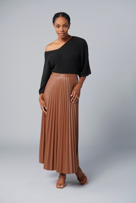 girl with curves QVC