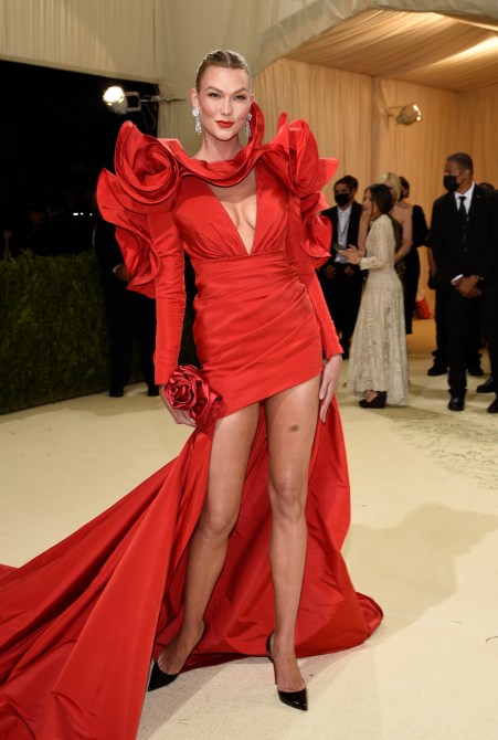 Karlie Kloss Met Gala 2021