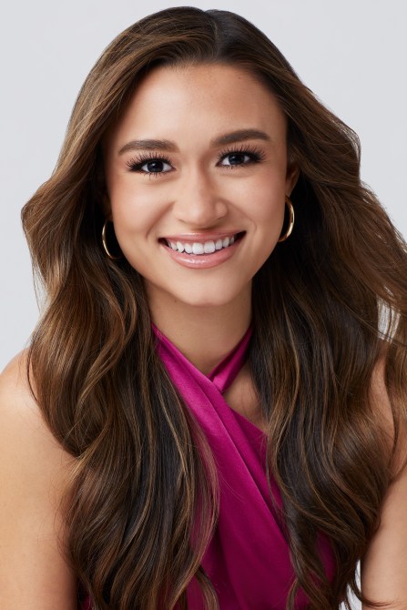 Sarah, "The Bachelor" 2022