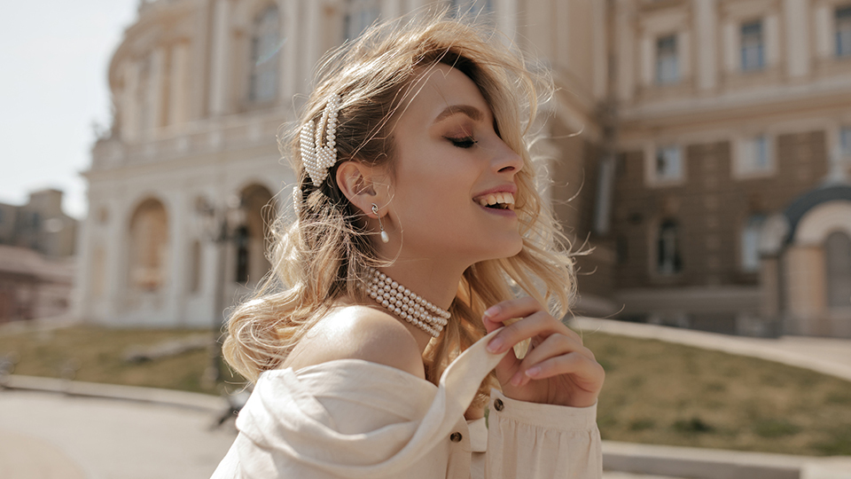 STYLECASTER | Mejuri Pearl Jewelry