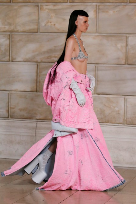 STYLECASTER | Dua Lipa Crystal Bra 