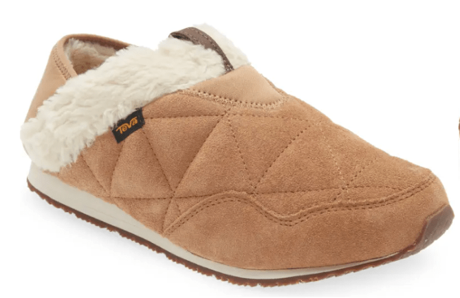 STYLECASTER | Cute Hiking Outfits