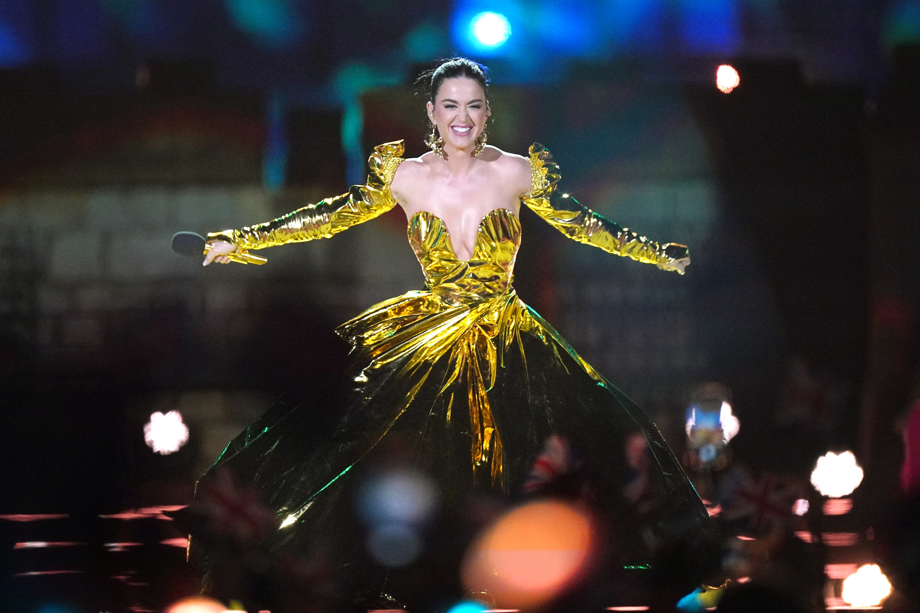 katy perry performing at king charles' coronation