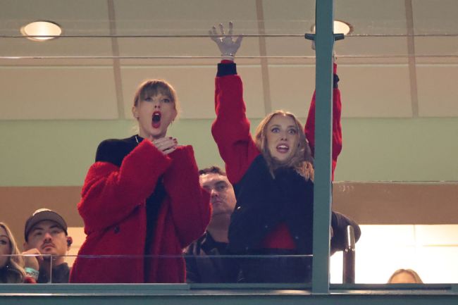 Taylor Swift and Brittany Mahomes at the Chiefs vs. Packers
