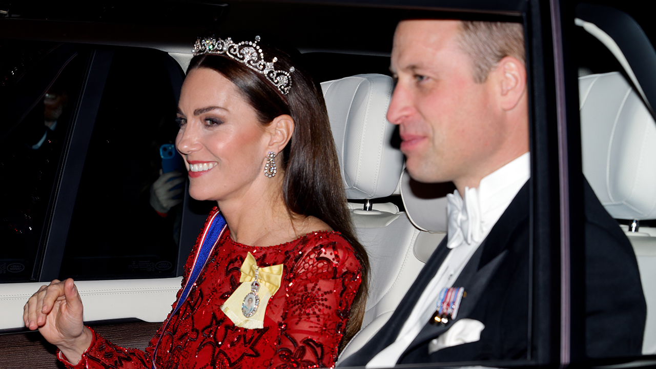The Truth Behind Kate Middleton & Prince William’s 1st Photo Together After Her Mysterious Surgery