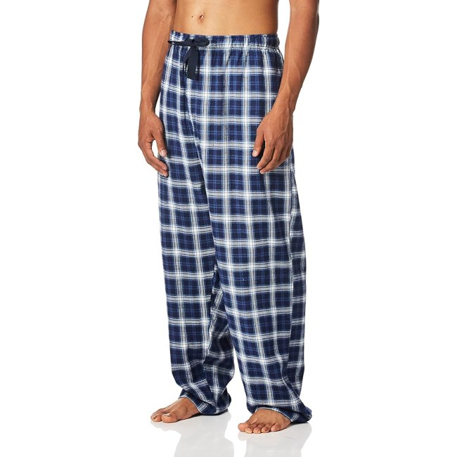 Fruit of the Loom Men's Woven Sleep Pajama Pant in navy plaid