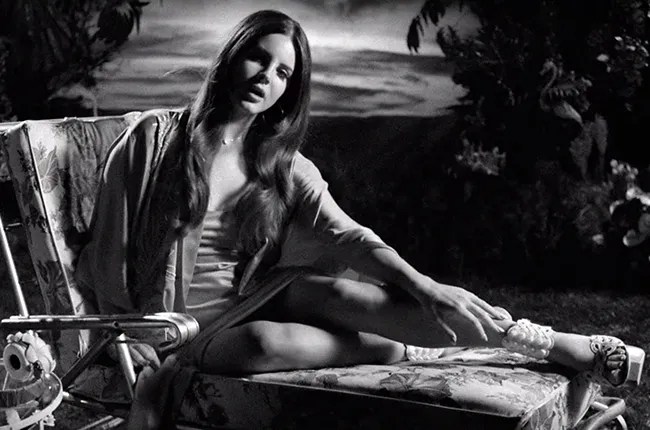Lana Del Rey "Music to Watch Boys To"