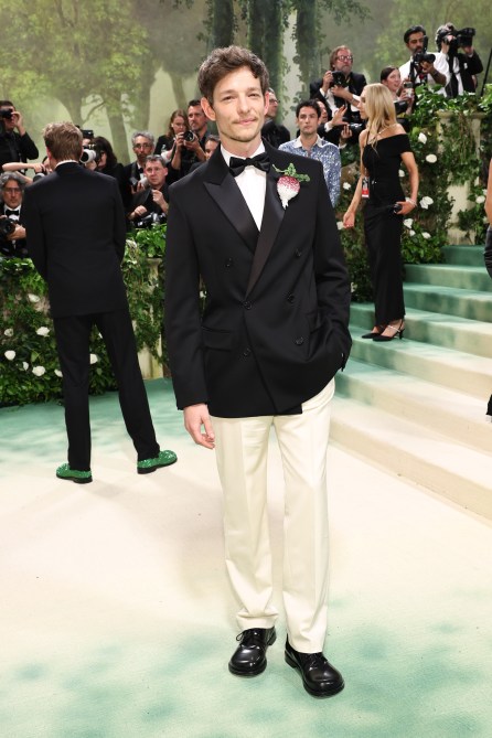 Mike Faist attends The 2024 Met Gala Celebrating "Sleeping Beauties: Reawakening Fashion" at The Metropolitan Museum of Art on May 06, 2024 in New York City.