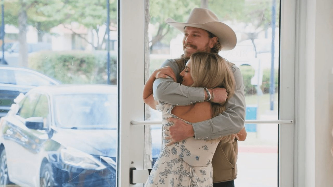 Are Nathan & Taylor still together?