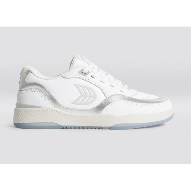 Cariuma UBA Leather Sneakers