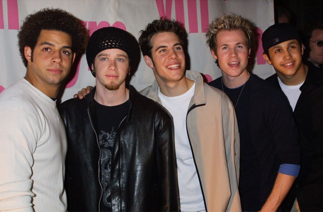 386490 01: Boy band O-Town poses for photographers March 8, 2001 at the YM Magazine party to celebrate YM's MTV issue at Milk Studios in New York City
