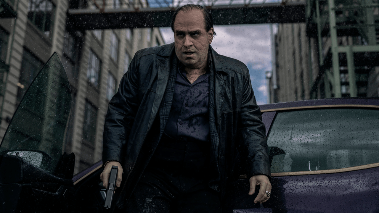 What happened to Oz's foot in The Penguin?