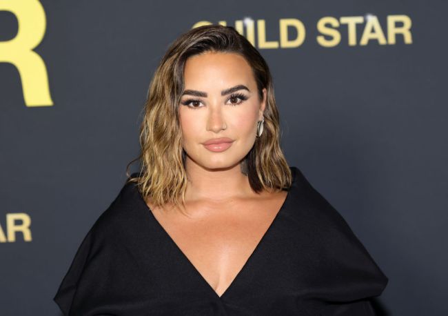 HOLLYWOOD, CALIFORNIA - SEPTEMBER 12: Demi Lovato attends the Los Angeles premiere of Hulu's 'Child Star' at NeueHouse Hollywood on September 12, 2024 in Hollywood, California.