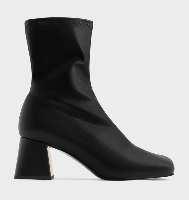 25 Best Ankle Boots of 2026—Tested & Reviewed by Editors