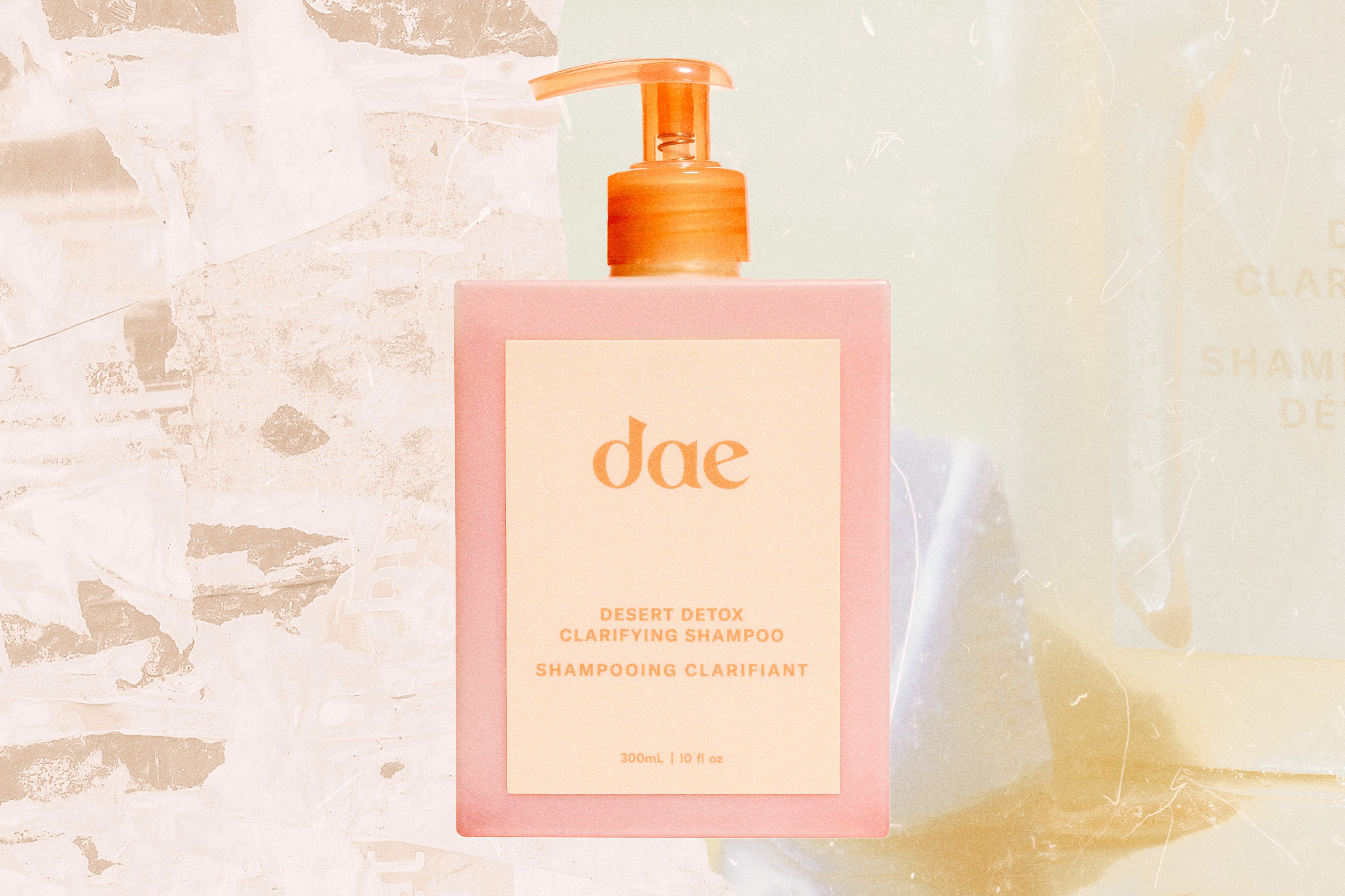 Dae Desert Detox Clarifying Shampoo in a pink bottle.