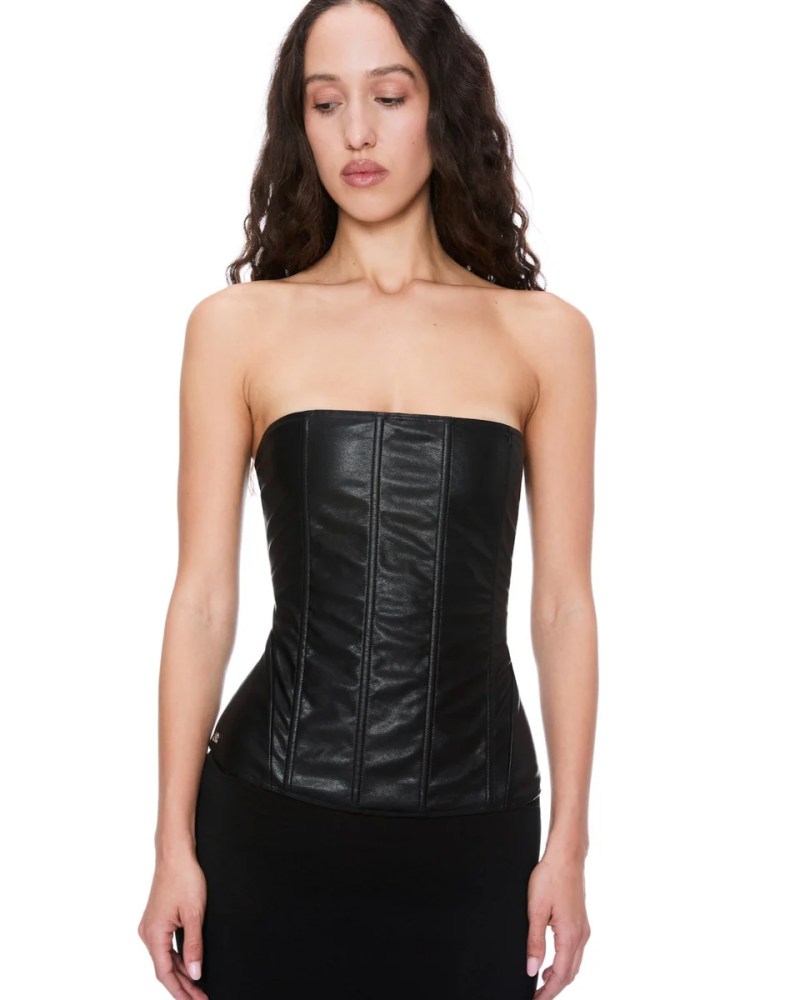 Taylor Swift Super Bowl Outfit 2025: How to Steal Her Style