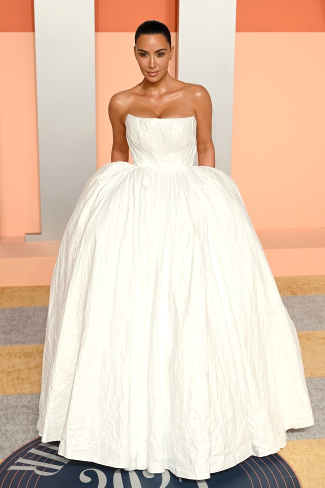 Kim Kardashian attends the 2025 Vanity Fair Oscar Party hosted by Radhika Jones at the Wallis Annenberg Center for the Performing Arts on March 02, 2025 in Beverly Hills, California.