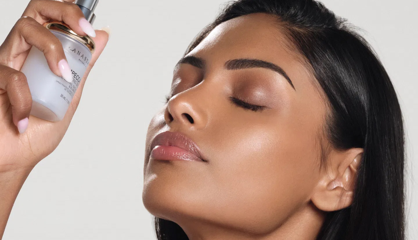 Anastasia Beverly Hills Impeccable Blurring Matte Setting Spray Review 2025