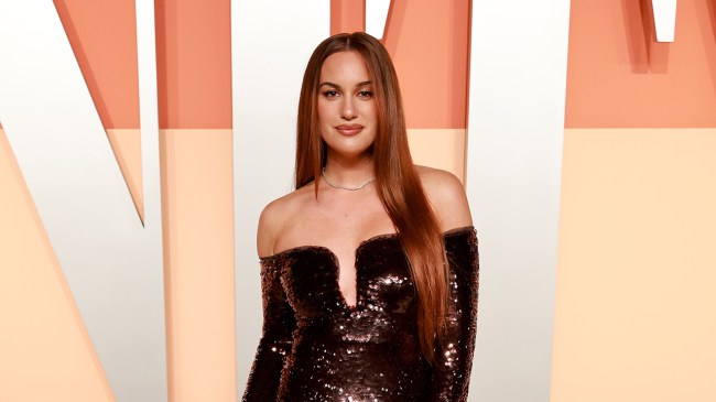 BEVERLY HILLS, CALIFORNIA - MARCH 02: Hannah Berner attends the 2025 Vanity Fair Oscar Party Hosted By Radhika Jones at Wallis Annenberg Center for the Performing Arts on March 02, 2025 in Beverly Hills, California.