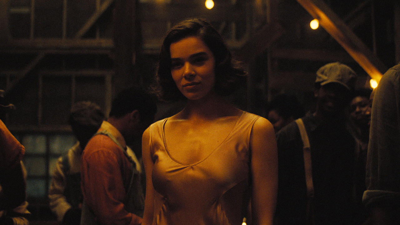 HAILEE STEINFELD as Mary