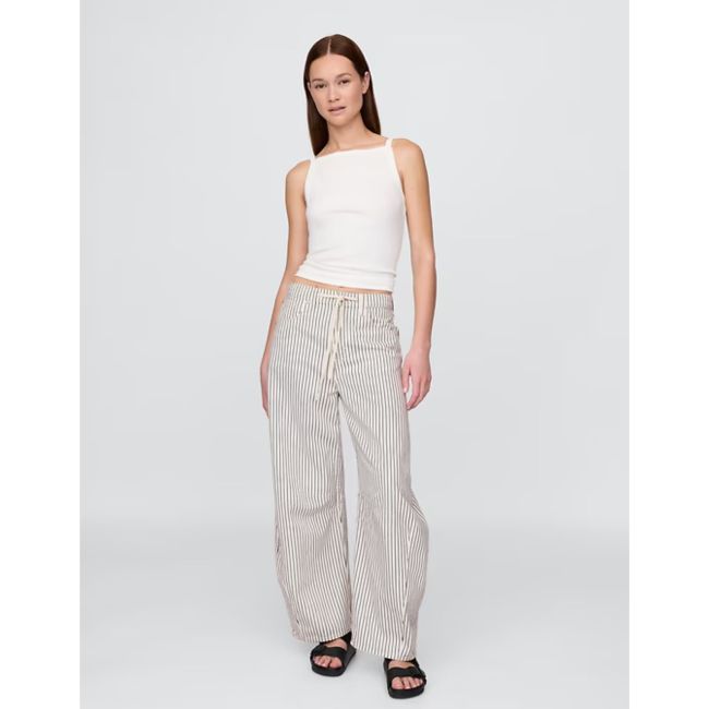 Gap Mid Rise UltraSoft Easy Horseshoe Jeans