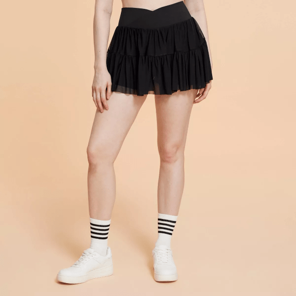 What to Wear at Disneyland According to a Disney-Loving Editor