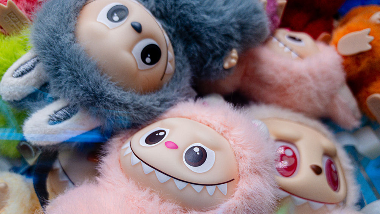 HONG KONG, CHINA - SEPTEMBER 02: Plush dolls Labubu are displayed inside a craw machine on September 2, 2025, in Hong Kong, China.
