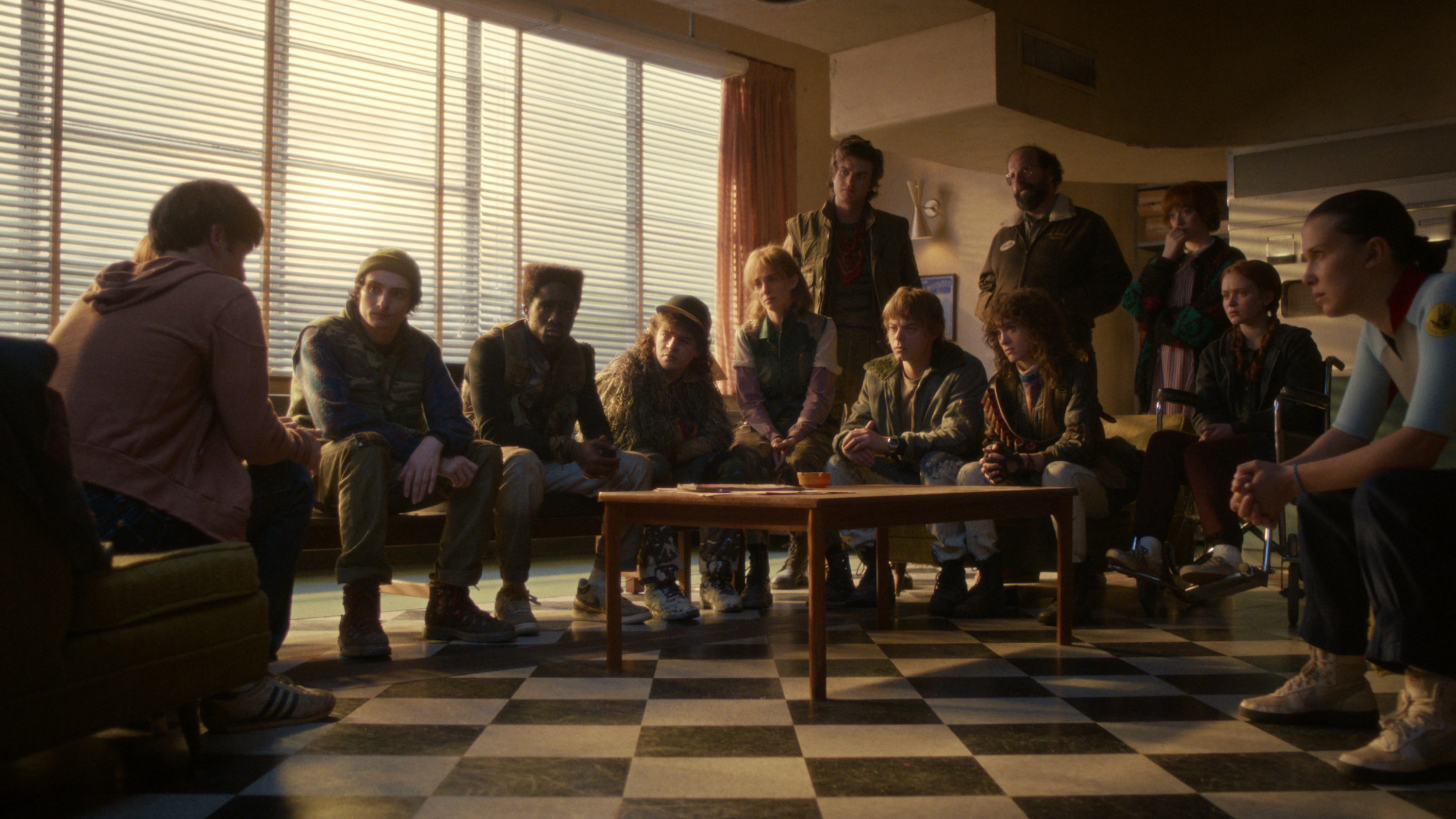 STRANGER THINGS: SEASON 5. (L to R) Noah Schnapp as Will Byers, Finn Wolfhard as Mike Wheeler, Caleb McLaughlin as Lucas Sinclair, Gaten Matarazzo as Dustin Henderson, Maya Hawke as Robin Buckley, Joe Keery as Steve Harrington, Charlie Heaton as Jonathan Byers, Brett Gelman as Murray Bauman, Natalia Dyer as Nancy Wheeler, Amybeth McNulty as Vickie, Sadie Sink, and Millie Bobby Brown as Eleven in Stranger Things: Season 5.