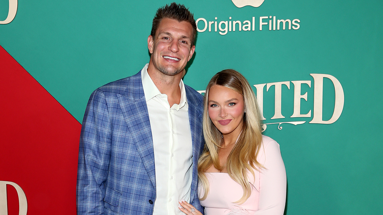 NEW YORK, NEW YORK - NOVEMBER 07: Rob Gronkowski and Camille Kostek attends Apple Original Film's "Spirited" New York Premiereat Alice Tully Hall, Lincoln Center on November 07, 2022 in New York City.