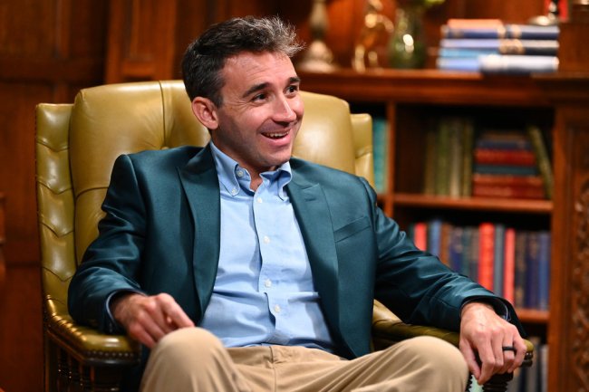 THE TRAITORS -- "Let the Cards Fall as they Will" Episode 401 -- Pictured: Ian Terr