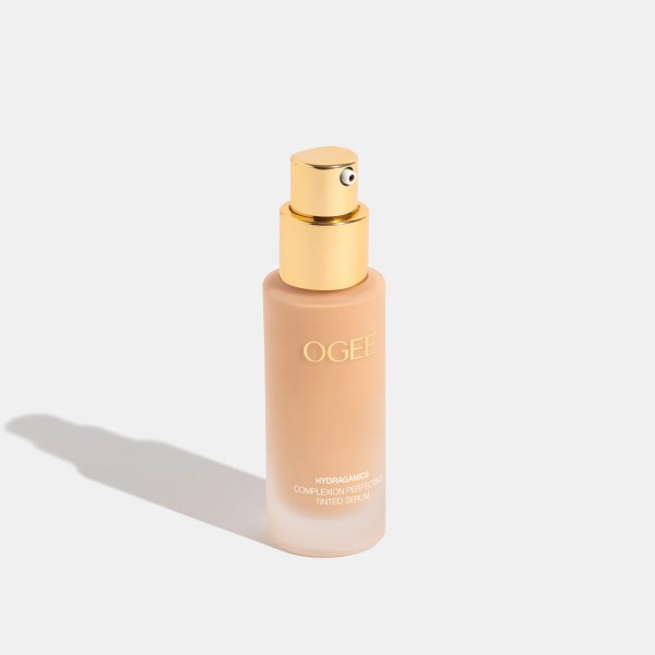 Ogee Contour Makeup for Dry Skin That Gives You a Sculpted Finish